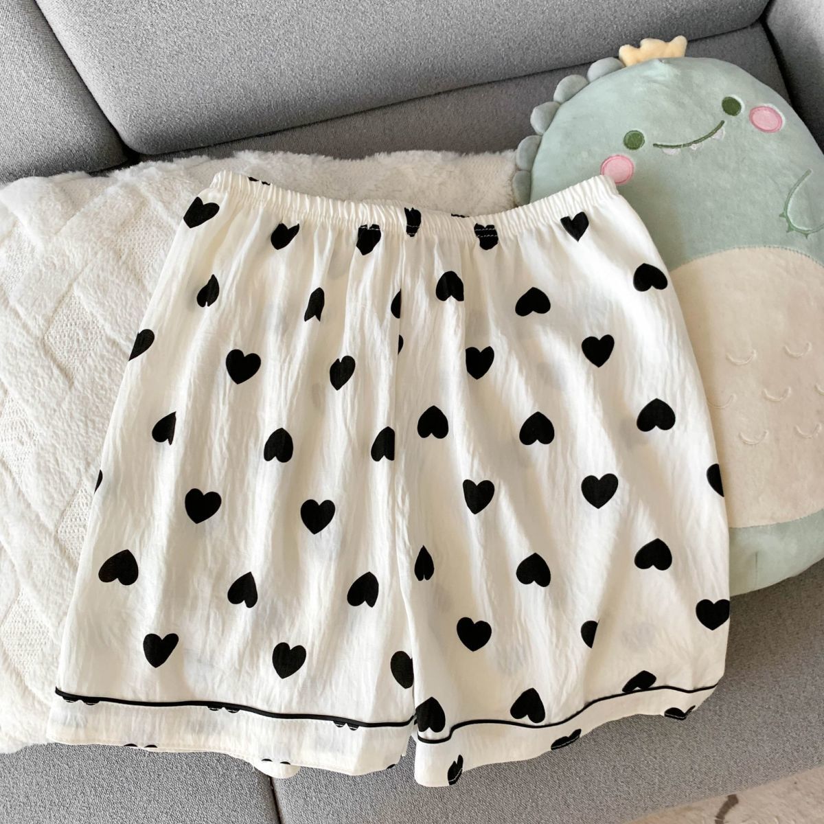 Dünner Sommer-Pyjama für Damen – Waders Bewertung und Preis